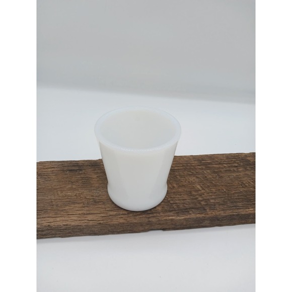 Vintage Milk Glass Fire King D Handle Mug Cup MCM Mid Century Modern - Picture 4 of 7